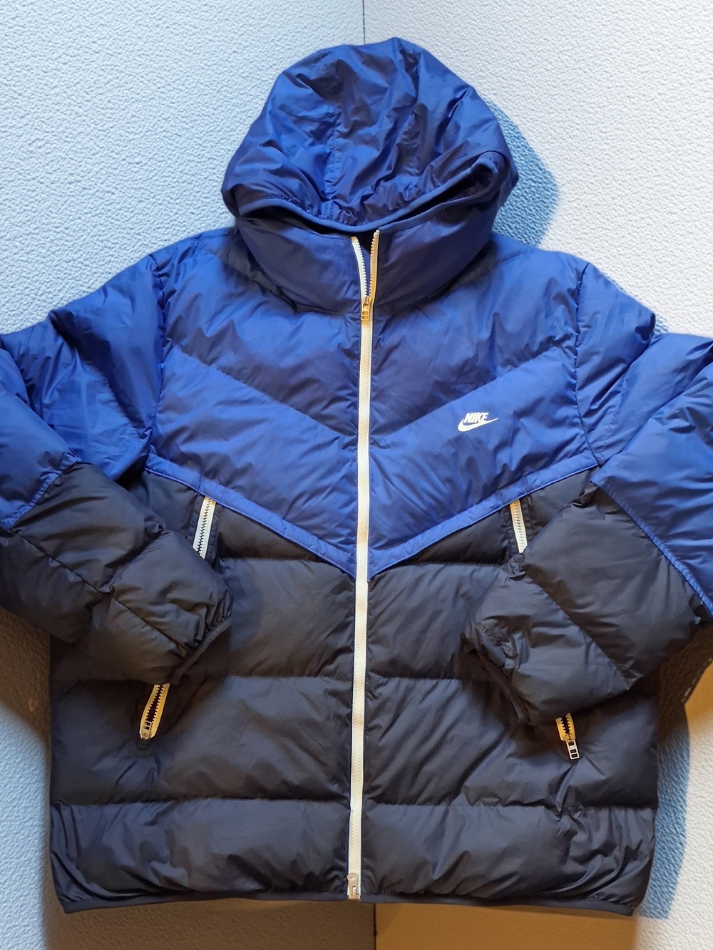 Nike Storm-Fit Hooded Puffer Jacket